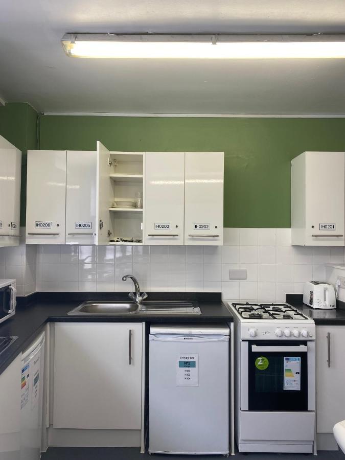 Charming Rooms For Students Only, Cricklewood Lane - Sk London Eksteriør billede