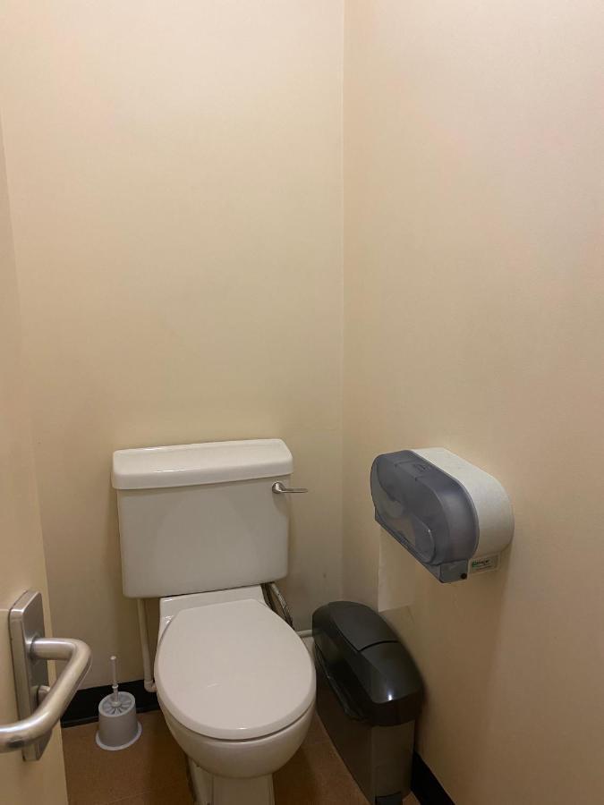 Charming Rooms For Students Only, Cricklewood Lane - Sk London Eksteriør billede