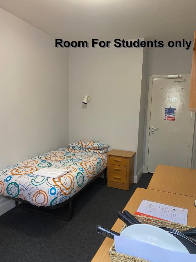 Charming Rooms For Students Only, Cricklewood Lane - Sk London Eksteriør billede